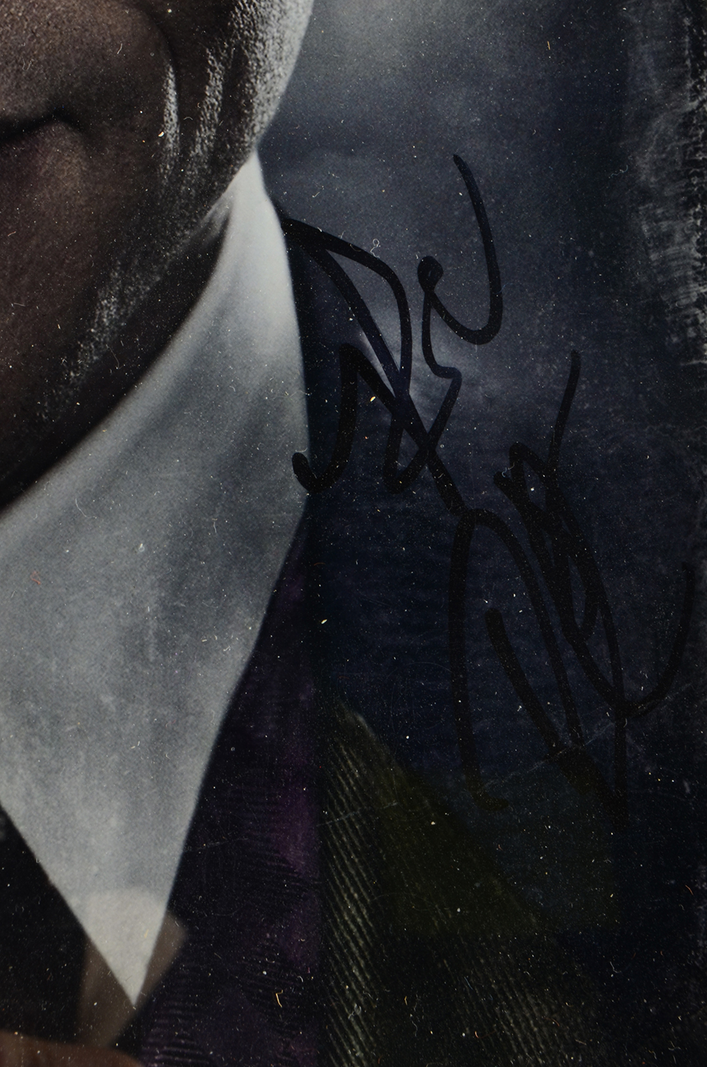 Autographed Picture of "Gotham" Character Oswald Cobblepot