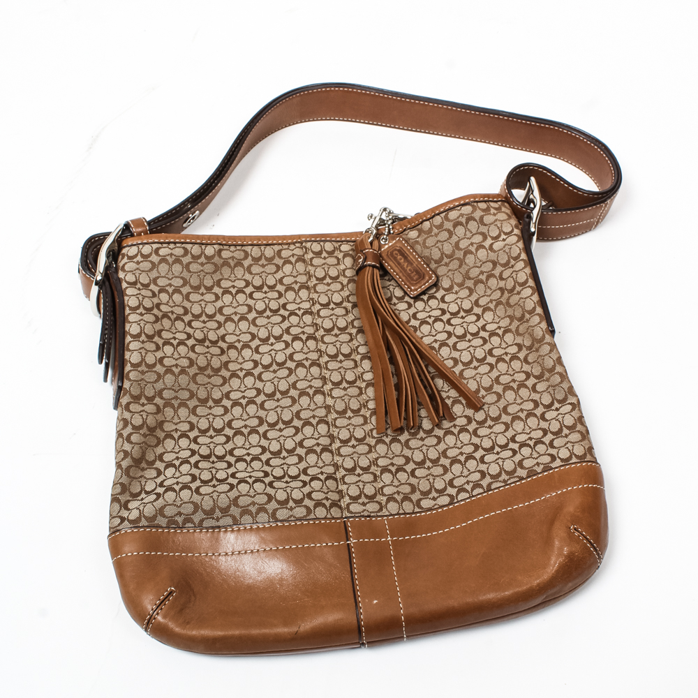Coach Signature Shoulder Bag