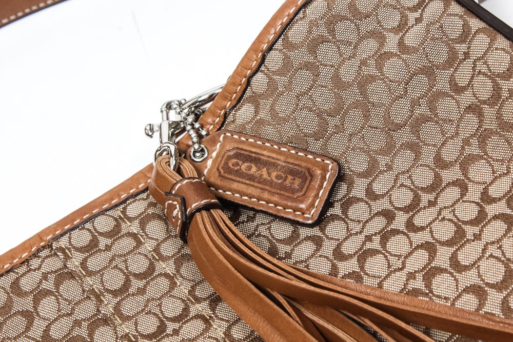 Coach Signature Shoulder Bag