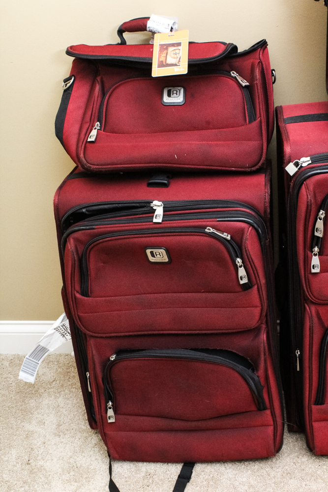 Kenneth Cole "Reaction" Luggage Set