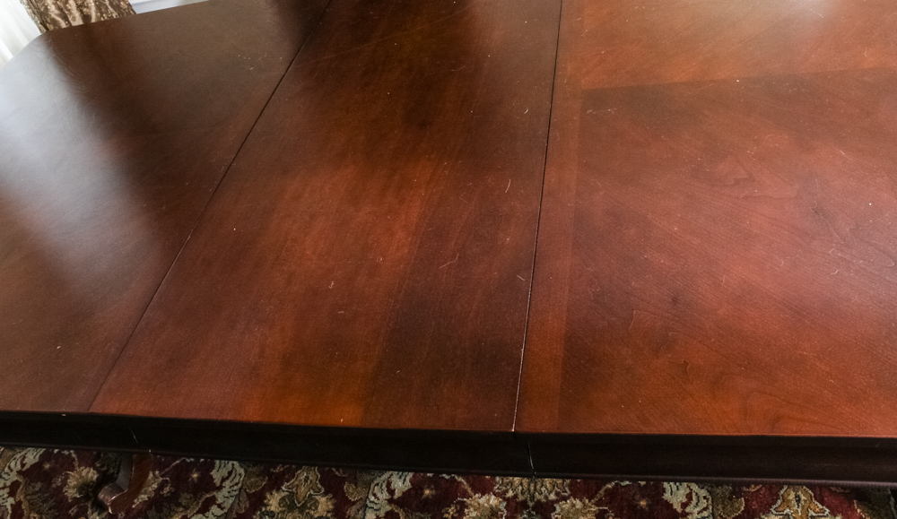 Broyhill "Mason Lenoir" Dining Table