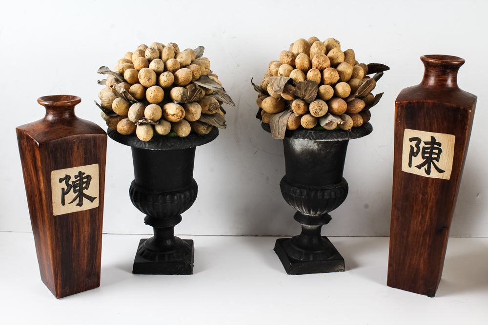 Mantel Adornment in Coffee and Cream