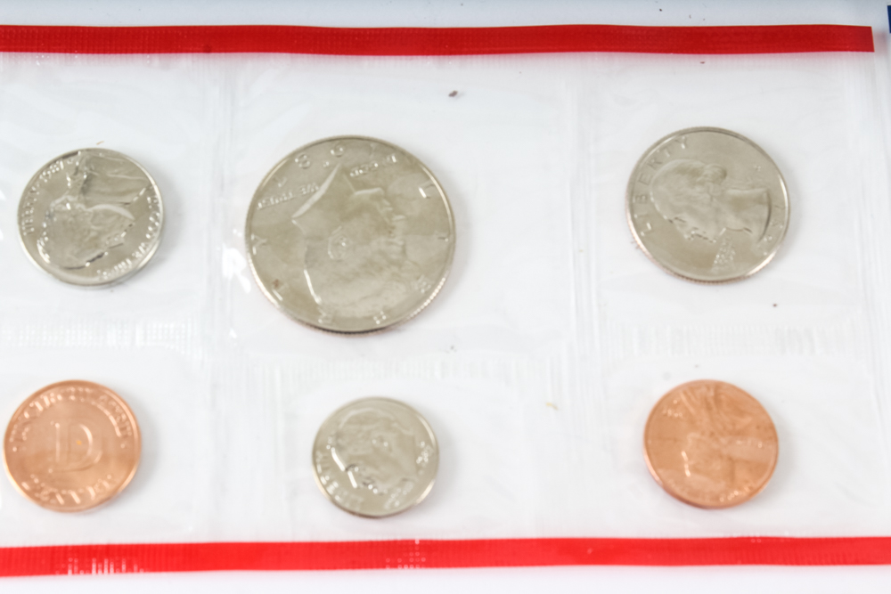 Uncirculated Coin Sets and Commemorative Half Dollar