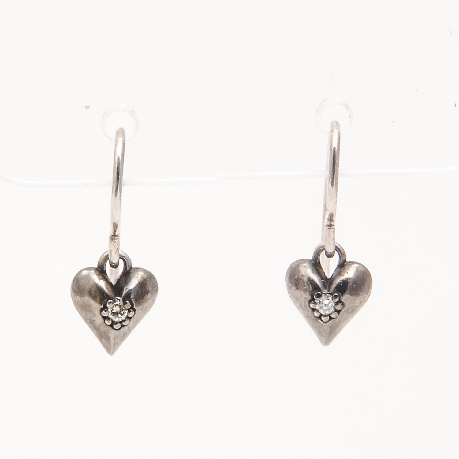 Mizuki Diamond Heart Earrings