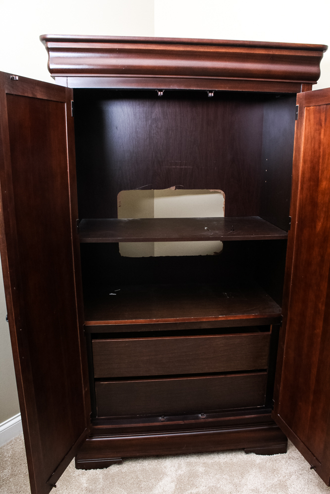 Broyhill "Maison Lenoir" Wardrobe