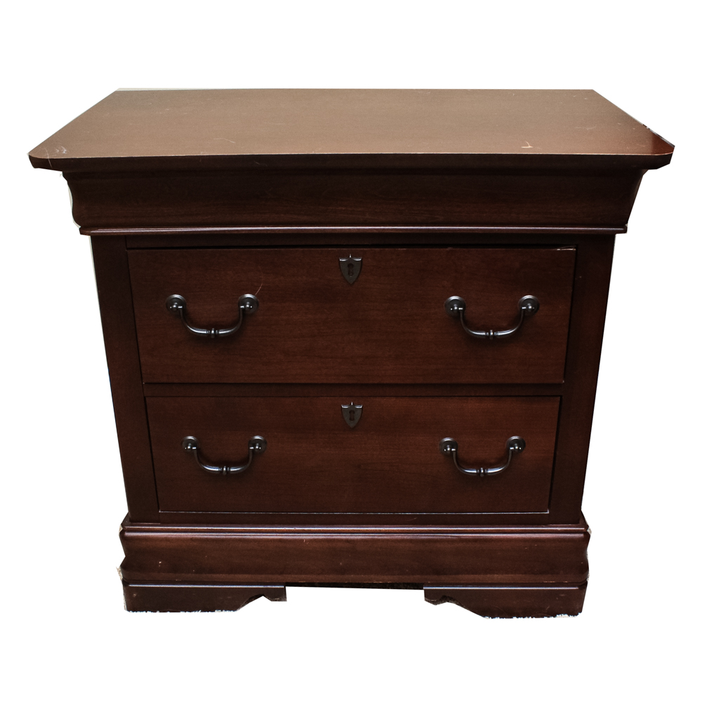 Broyhill Mahogany Nightstand
