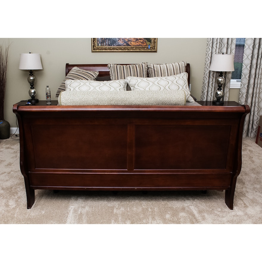 Broyhill King Size Sleigh Bed