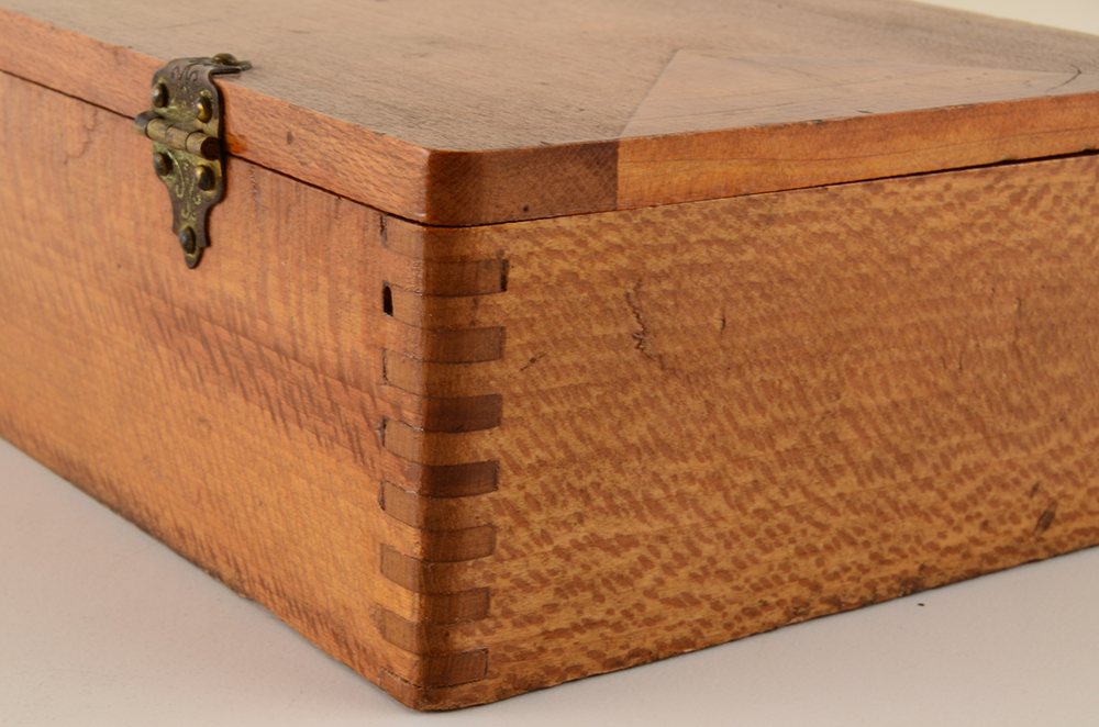 Antique Hitch & Taylor Belt Hooks Box