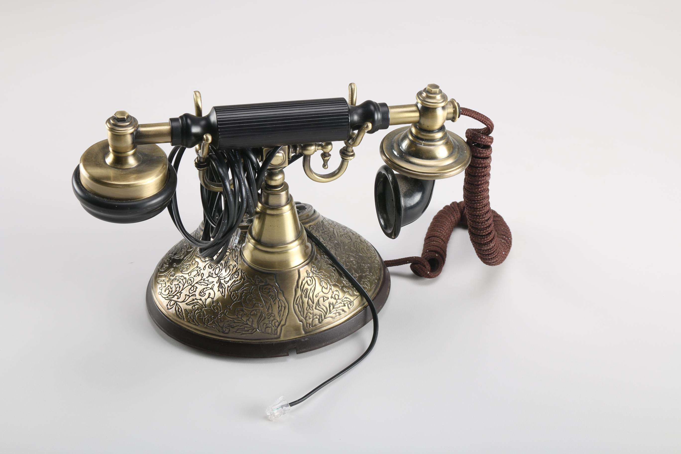 Paramount 1910 Duke Model Telephone