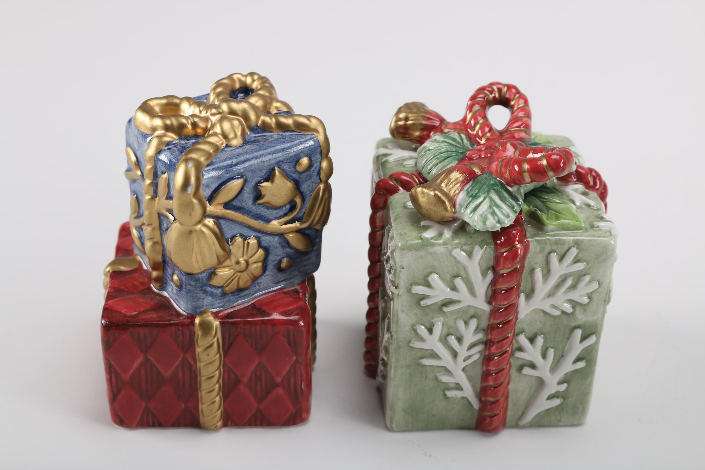 Novelty Pottery Salt And Pepper Shakers