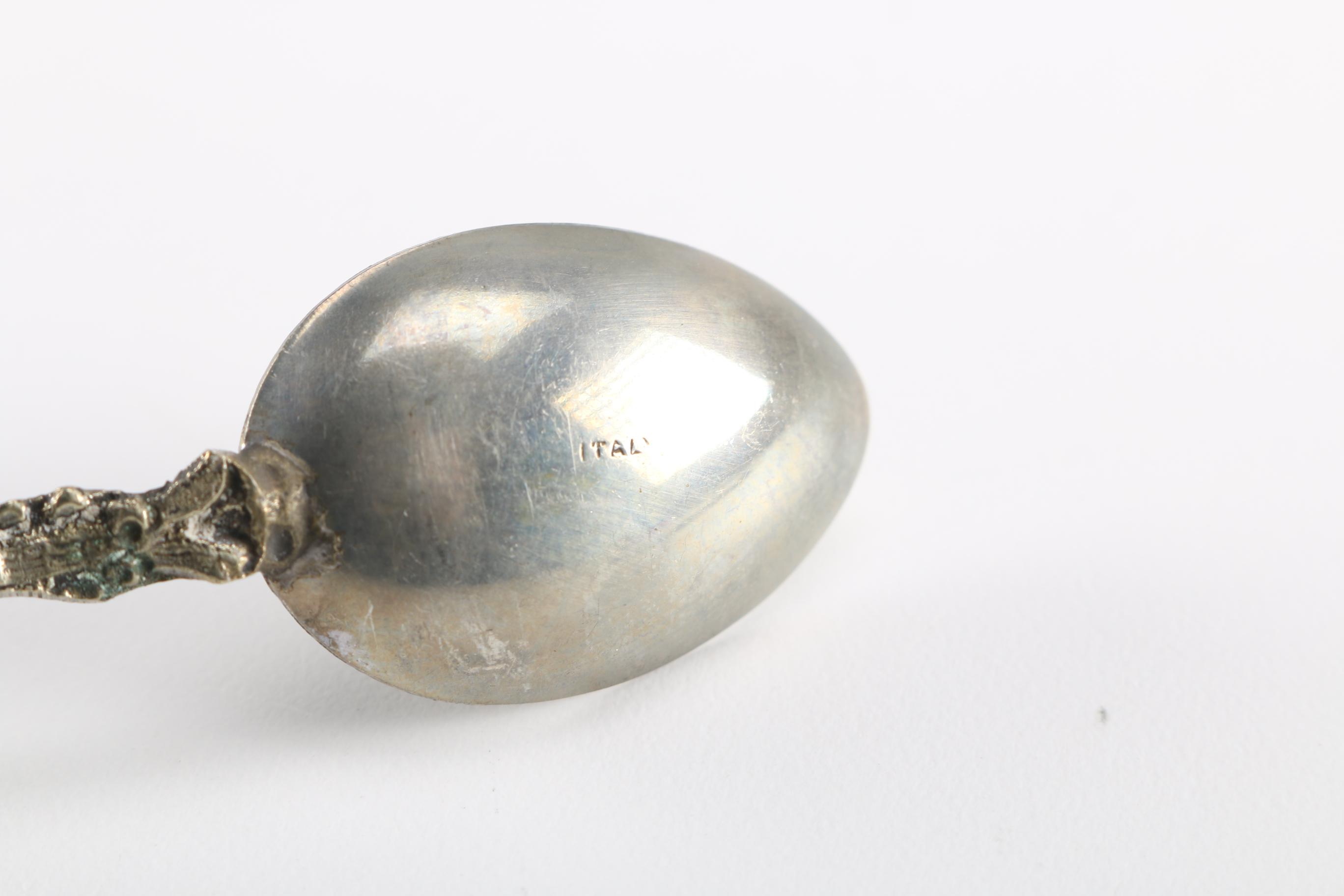 Stainless Steel Flatware Featuring Mitteldorfer Strauss