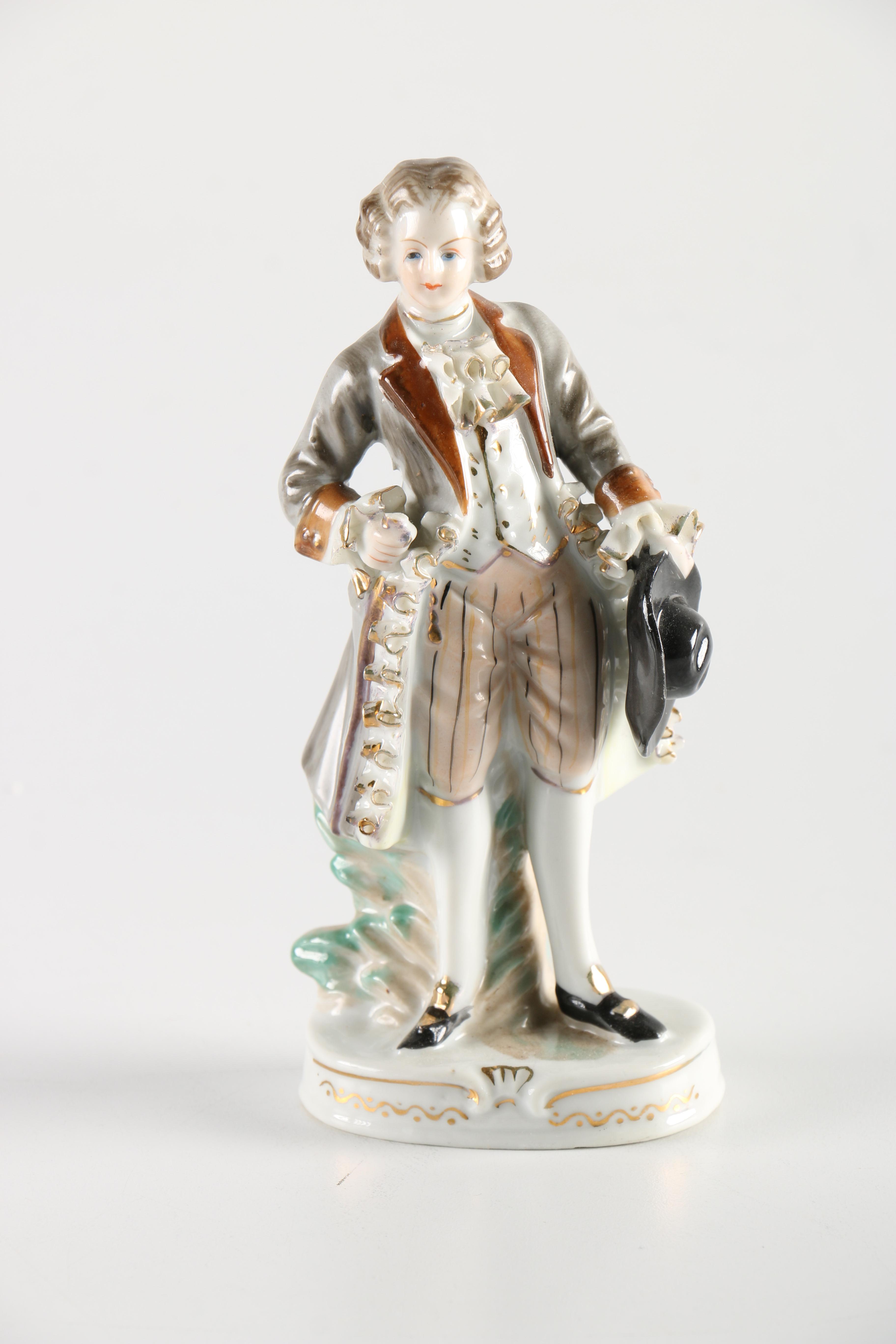 Figurines Including Fleetwood and Wales