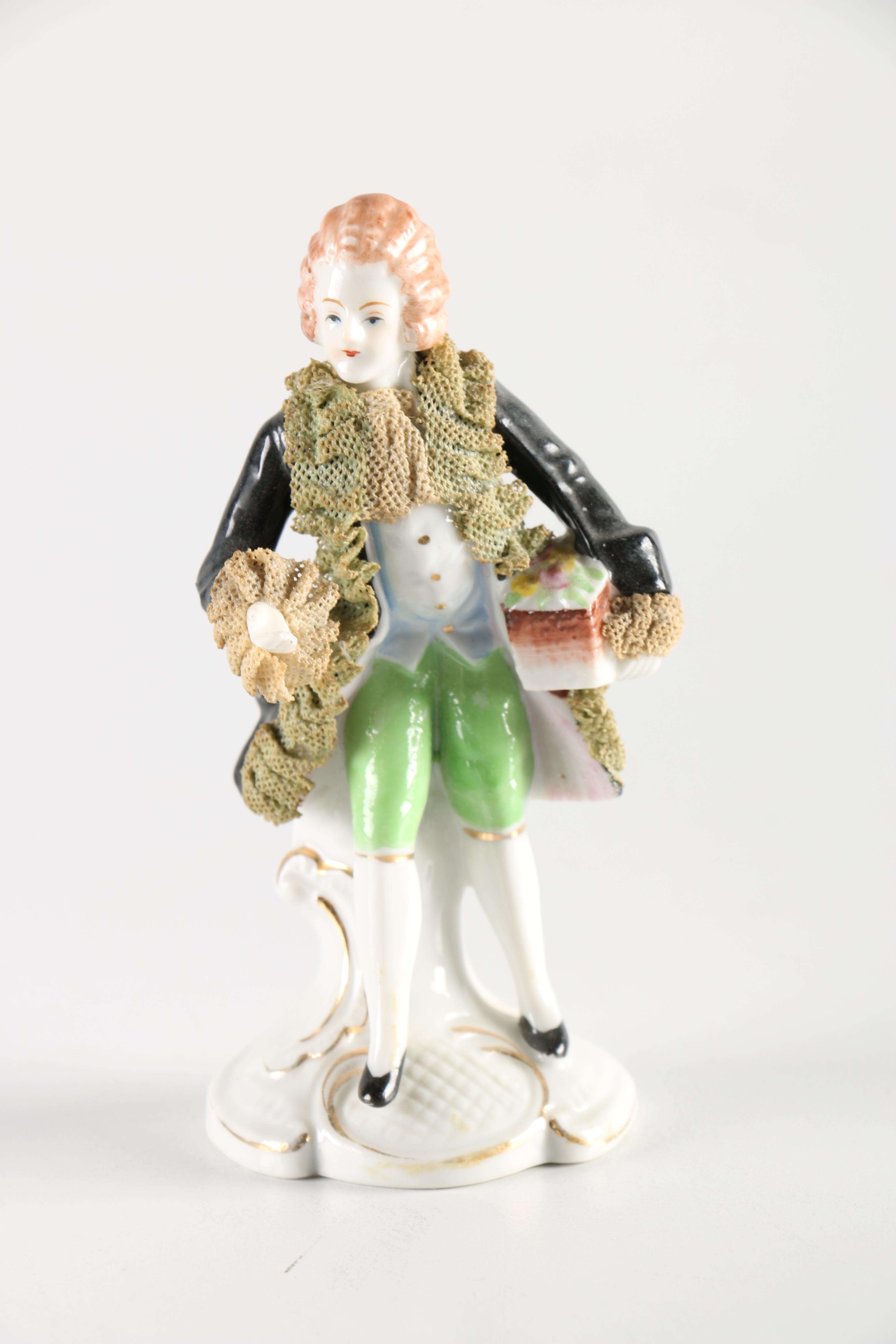 Figurines Including Fleetwood and Wales