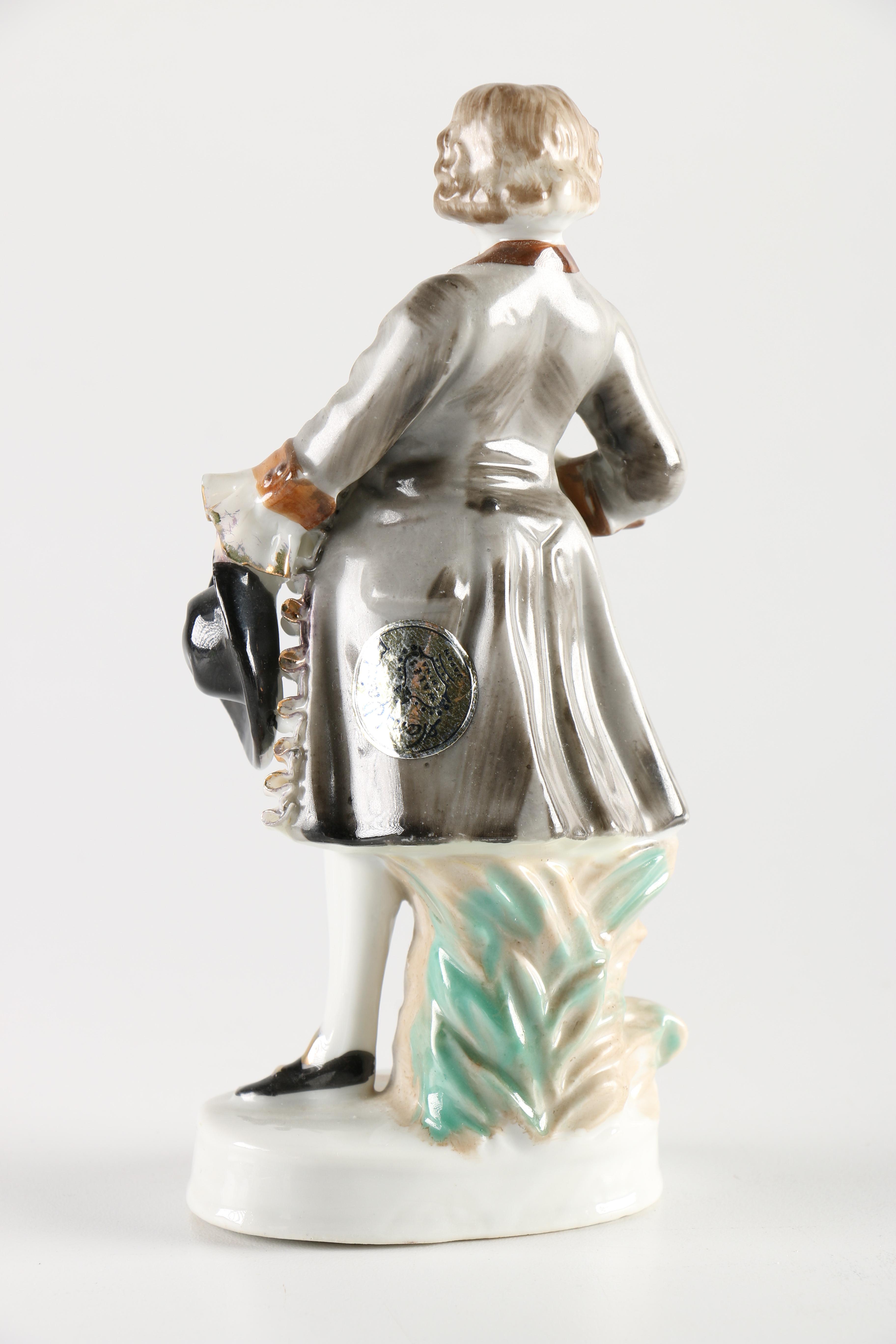 Figurines Including Fleetwood and Wales