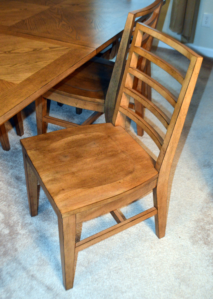 Broyhill "Ember Grove" Seven-Piece Dining Set