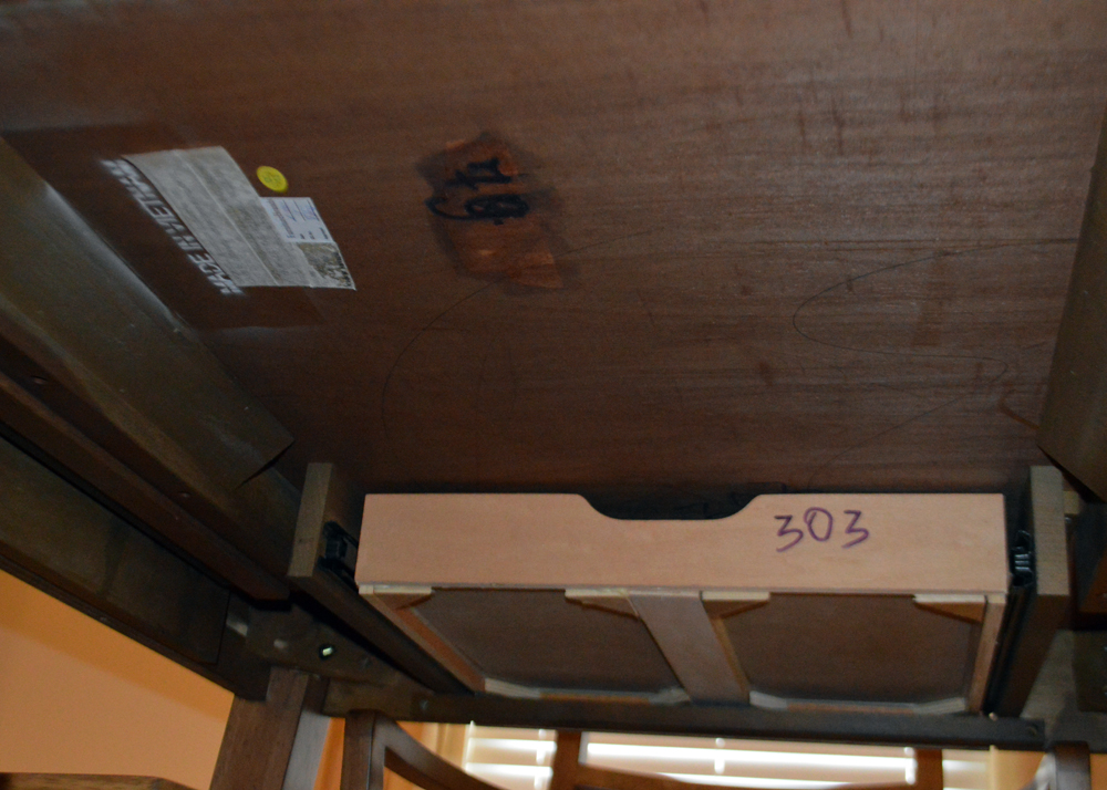 Broyhill "Ember Grove" Seven-Piece Dining Set