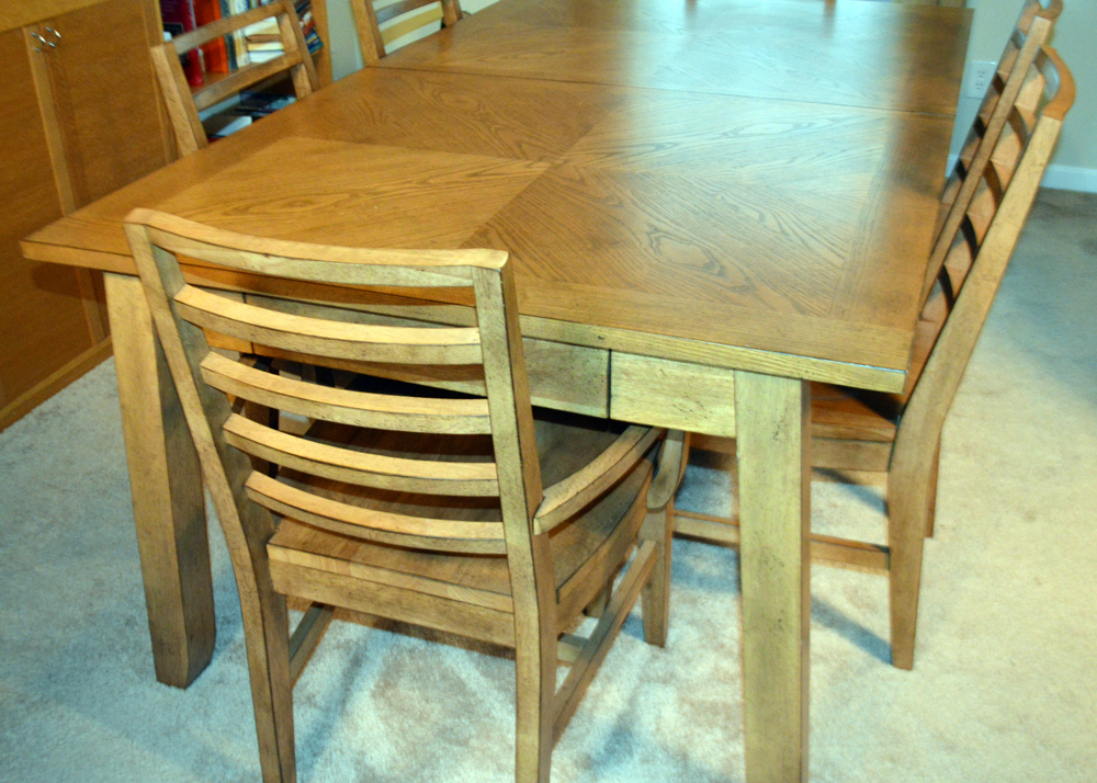 Broyhill "Ember Grove" Seven-Piece Dining Set