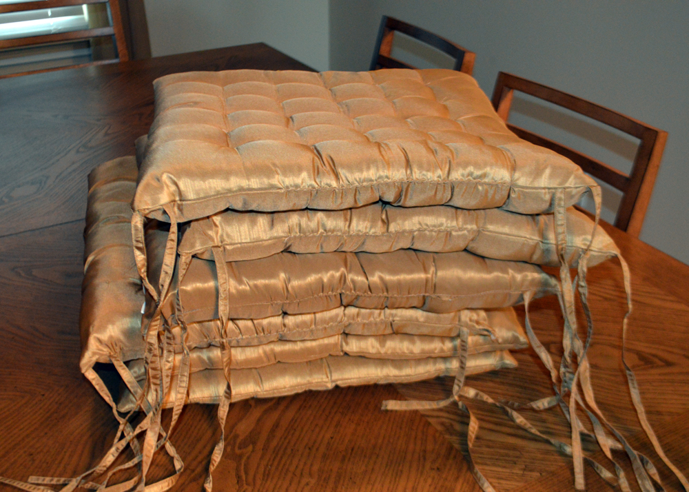 Broyhill "Ember Grove" Seven-Piece Dining Set