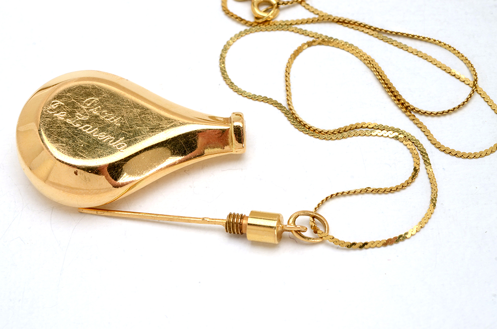 18K Yellow Gold "Oscar de la Renta" Perfume Pendant Necklace