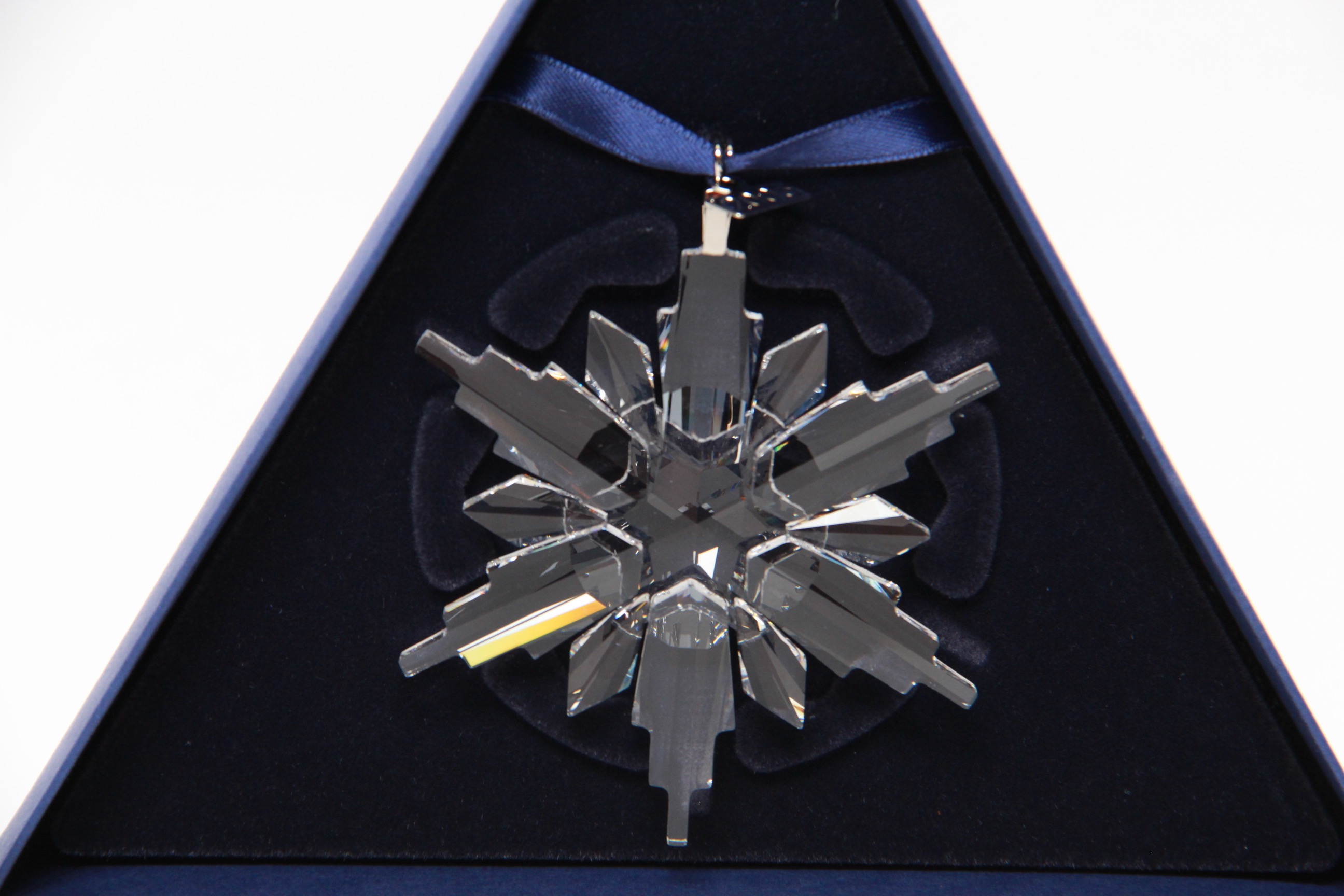 2006 Swarovski Crystal Annual Edition Christmas Ornament