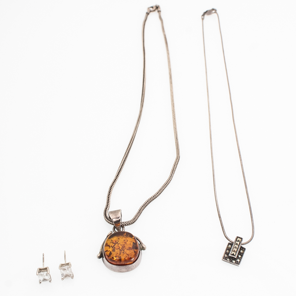 Belkin Wireless Router And Smart USB Charging Station