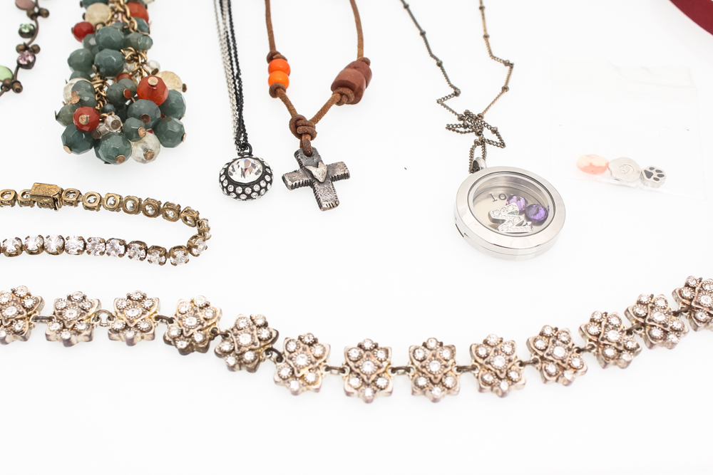 Contemporary Necklace Array