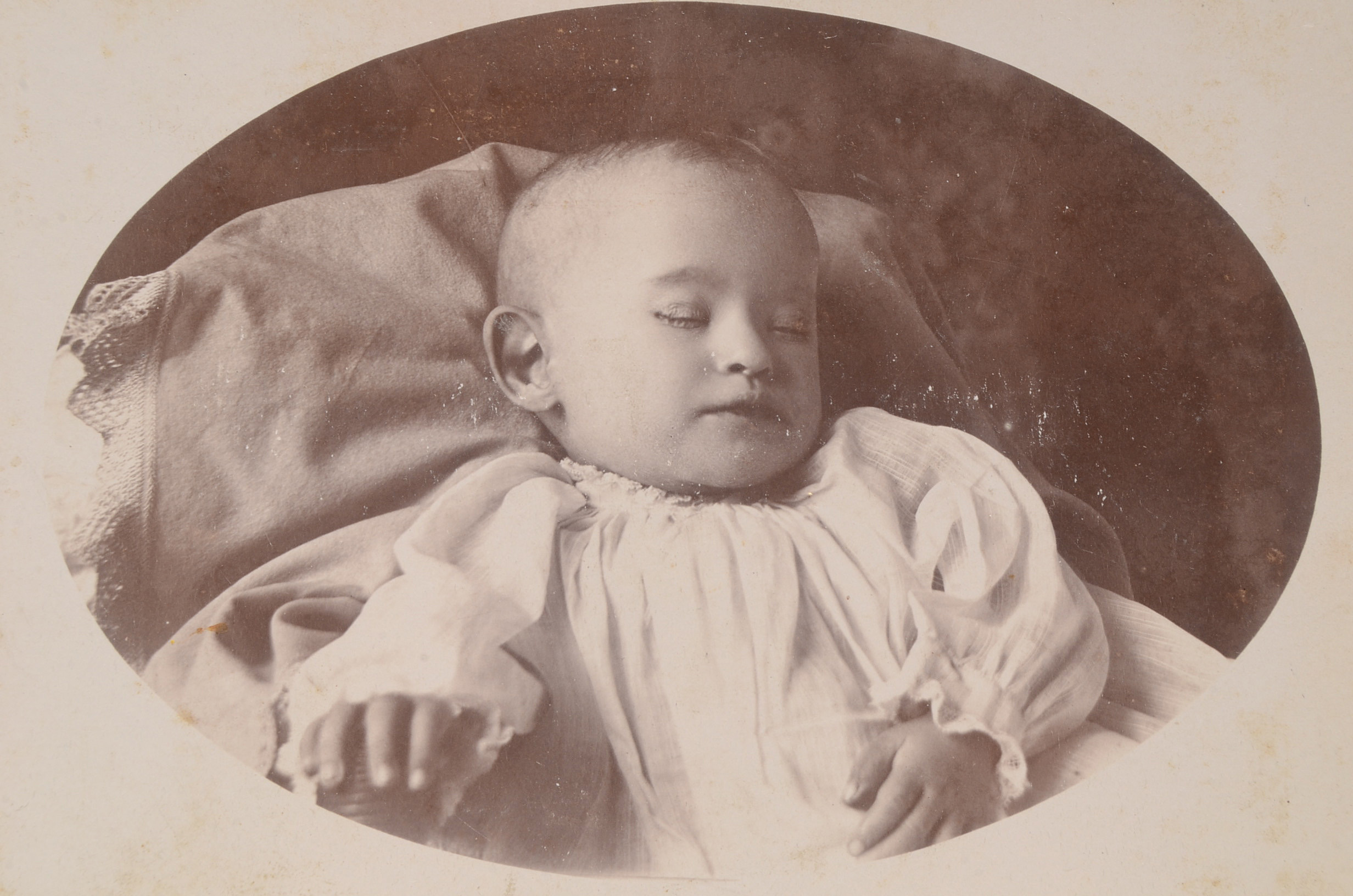 Fine Victorian Postmortem Infant Cabinet Card