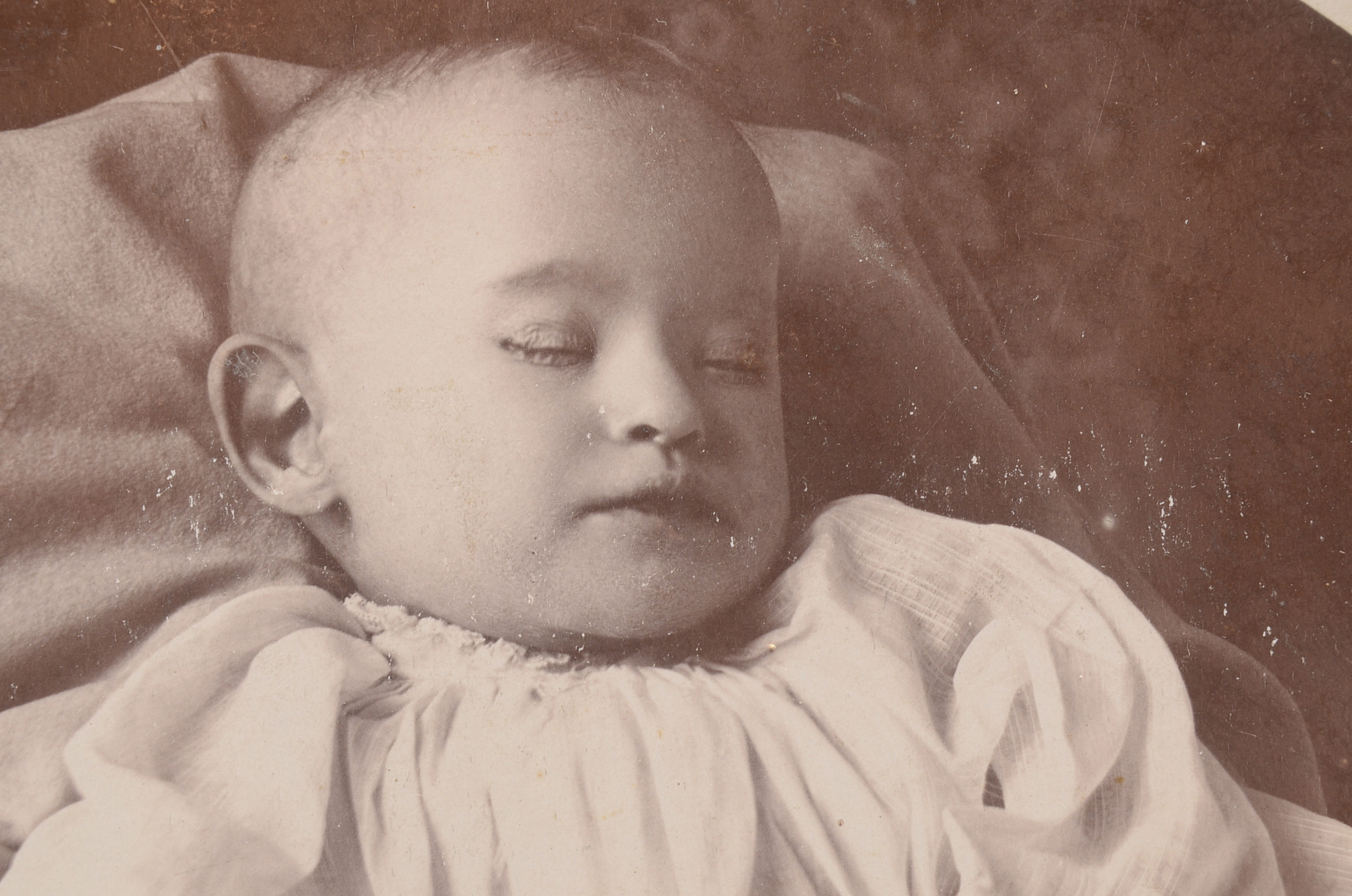 Fine Victorian Postmortem Infant Cabinet Card