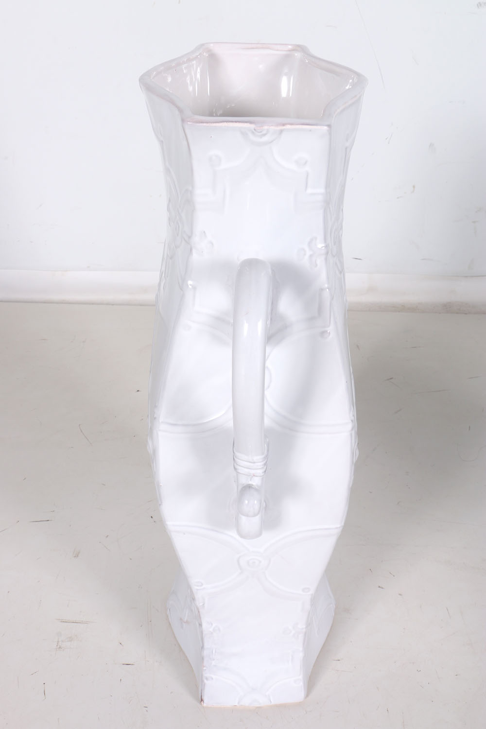 Williamsburg "Global Views" Pottery and Porcelain