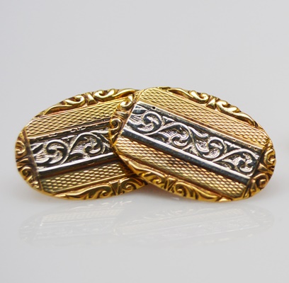 18K Yellow and White Gold Scroll Motif Cufflinks