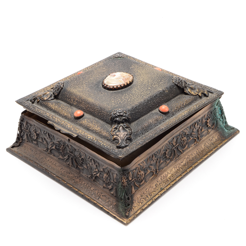 Antique La Tausca Pearl Dresser Jewelry Box