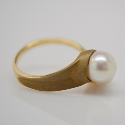 Vintage 14K Yellow Gold Cultured Pearl Bypass Ring