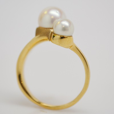 Vintage 14K Yellow Gold Cultured Pearl Bypass Ring