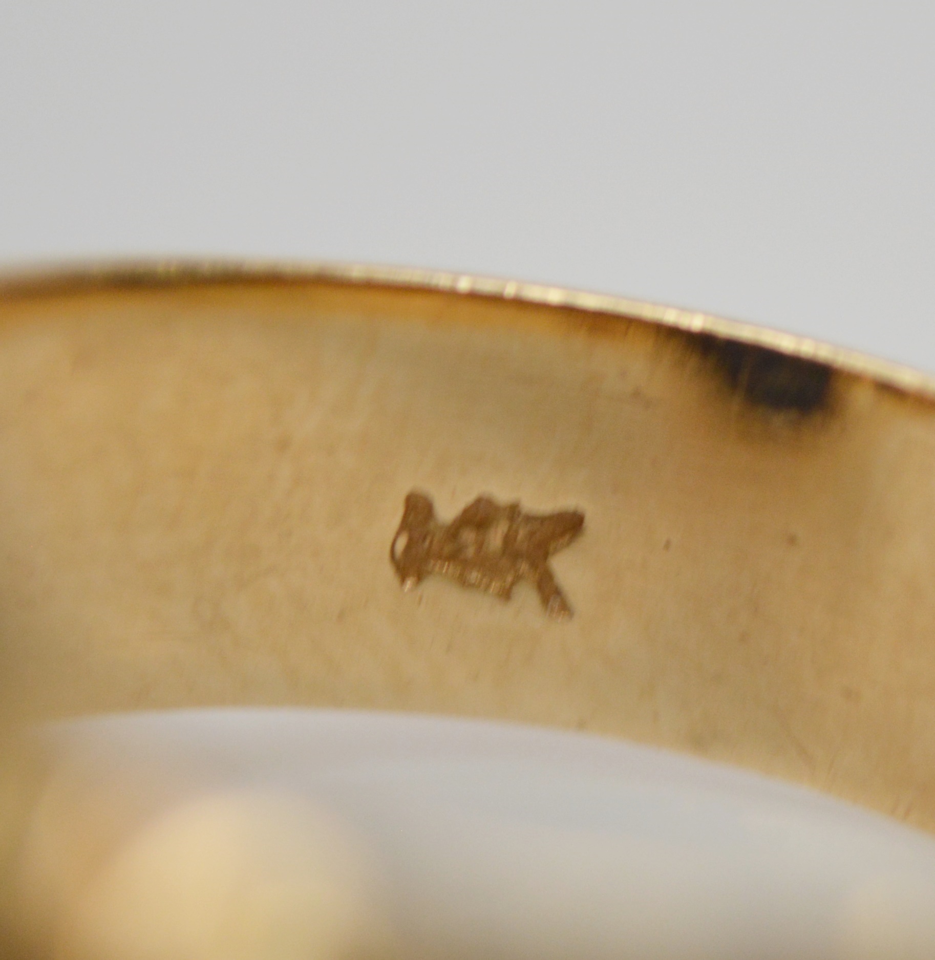 14K Yellow Gold Lapis Lazuli Ring