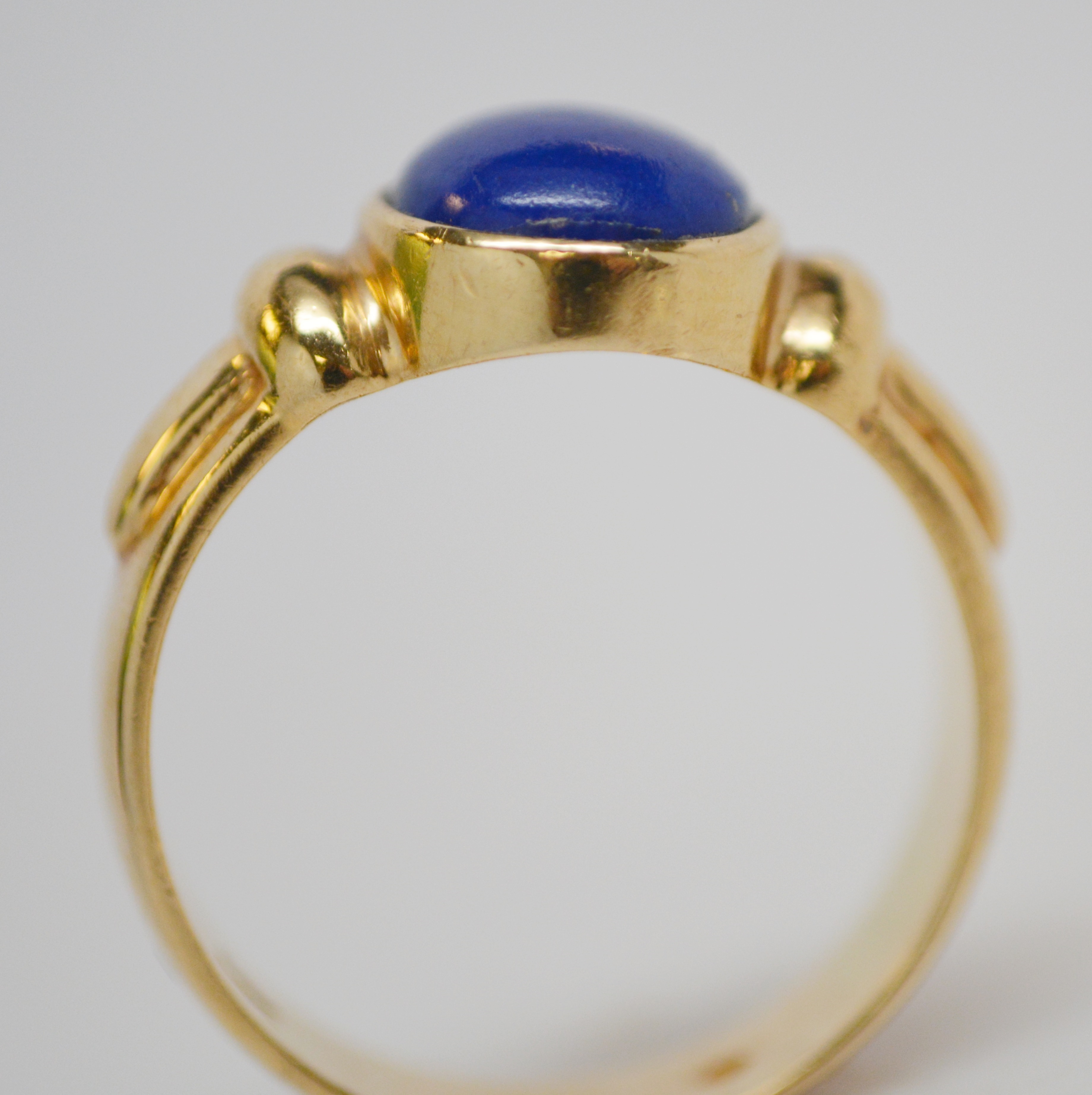 14K Yellow Gold Lapis Lazuli Ring