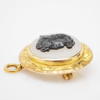 Antique 14K Yellow Gold Onyx Mercury Cameo Brooch/Pendant