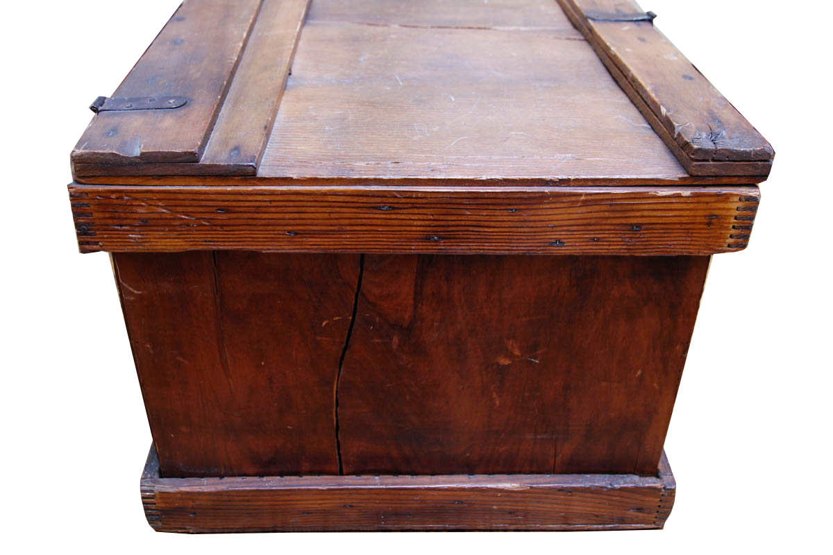 Arbuckles Roasted Coffees Wooden Trunk