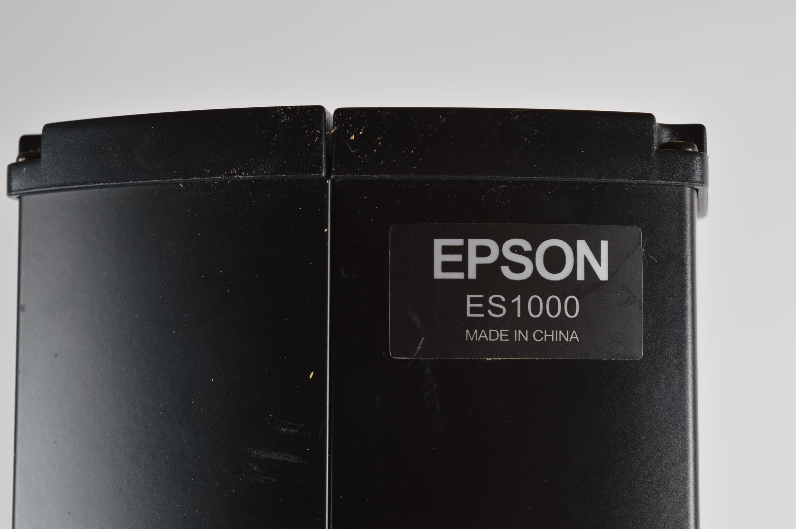 Epson ES1000 Portable Tabletop Screen