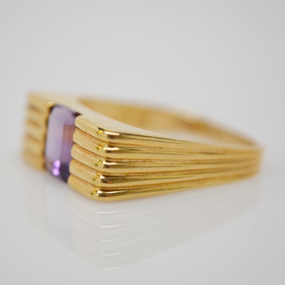 Vintage 14K Yellow Gold Amethyst Ring
