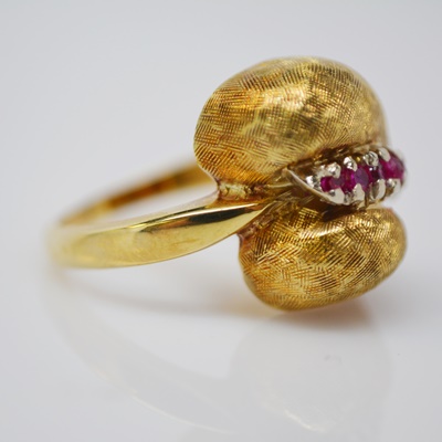 Vintage 14K Yellow Gold Ruby Heart-Shaped Ring