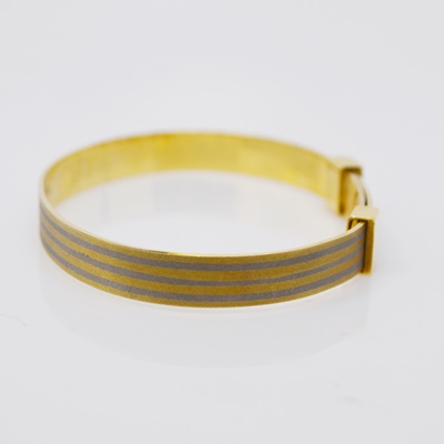 Vintage 18K Yellow Gold Striped Bangle Bracelet