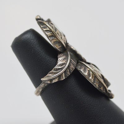 Native America Style Sterling Silver Mother of Pearl Ring