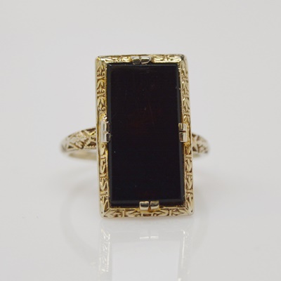Vintage 14K White Gold Onyx Tablet Ring