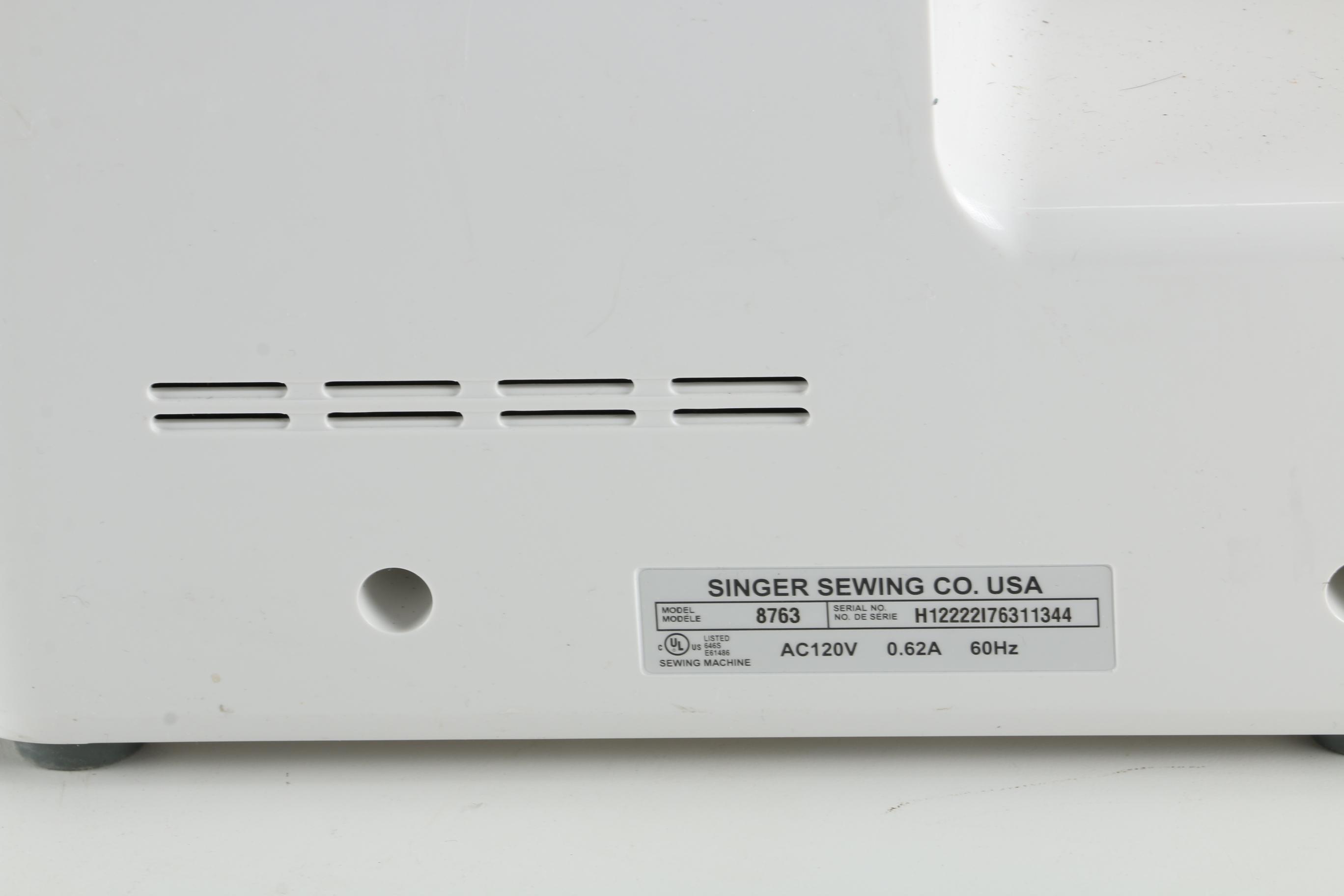 Singer "Curvy" Sewing Machine and Accessories