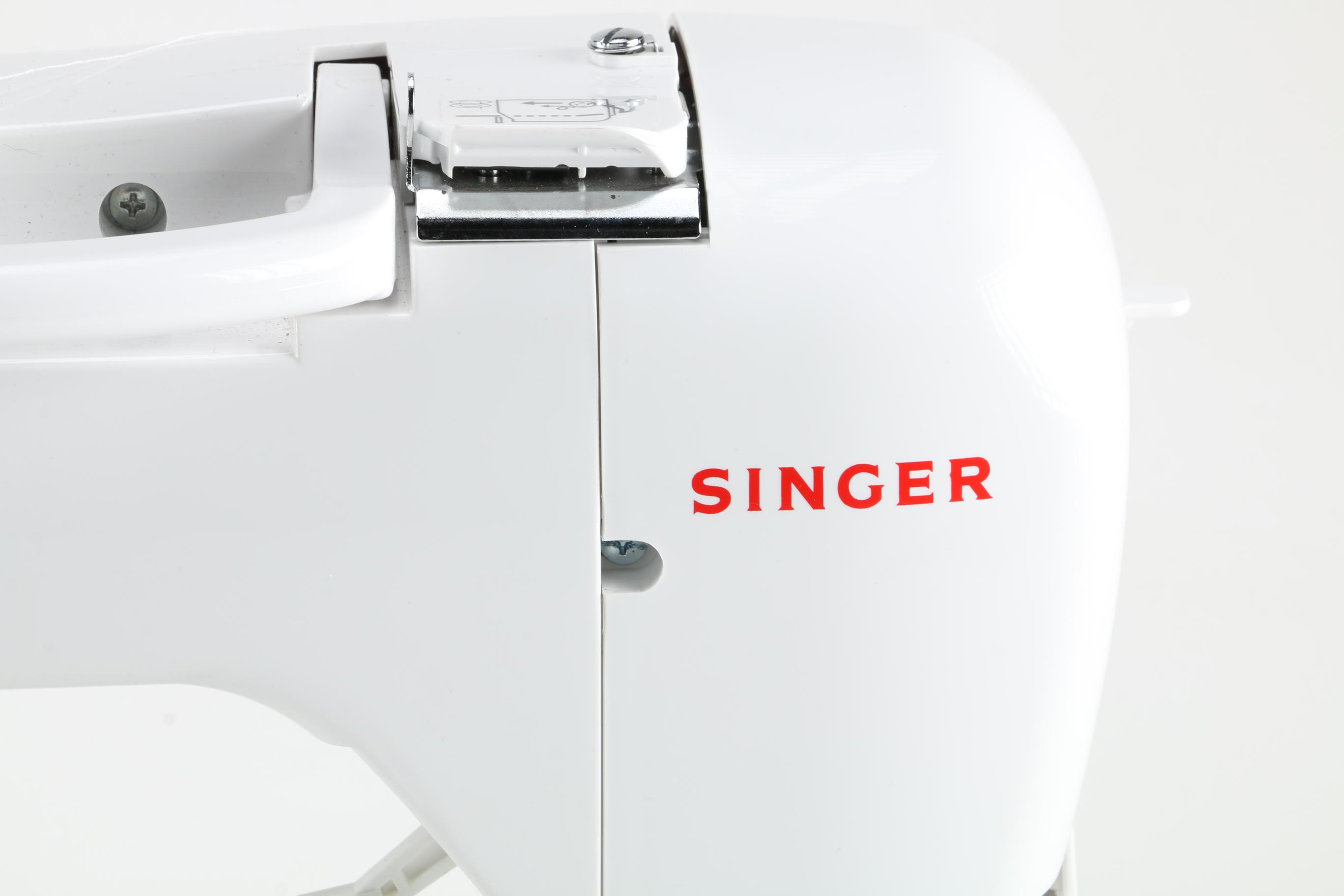 Singer "Curvy" Sewing Machine and Accessories