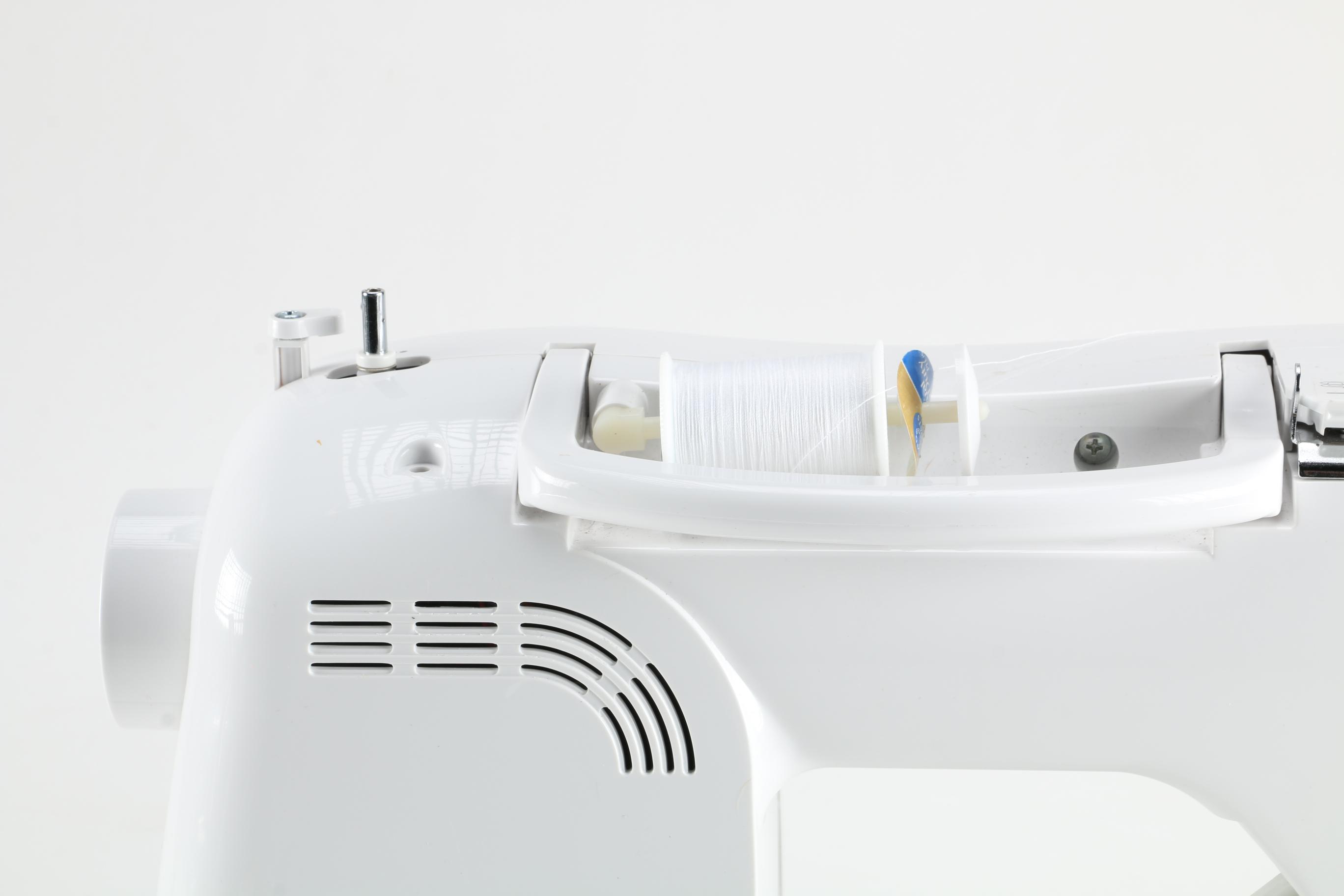 Singer "Curvy" Sewing Machine and Accessories