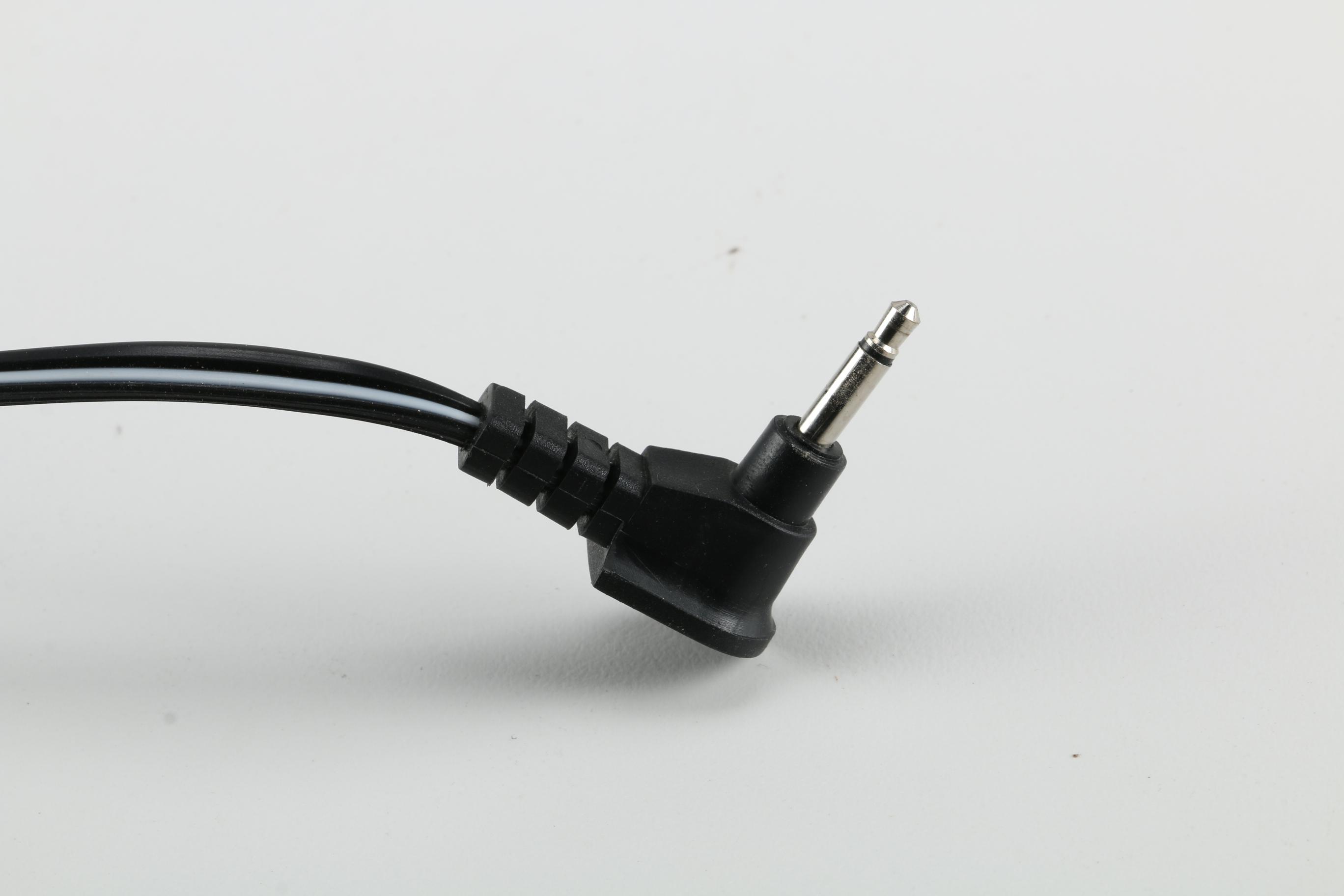 Singer "Curvy" Sewing Machine and Accessories