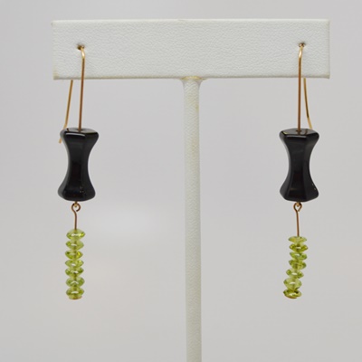 Vintage 14K Yellow Gold Onyx and Peridot Dangle Pierced Earrings