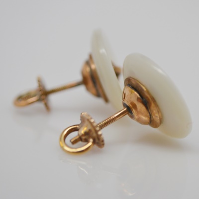 14K Yellow Gold Mother of Pearl Screwback Cufflinks