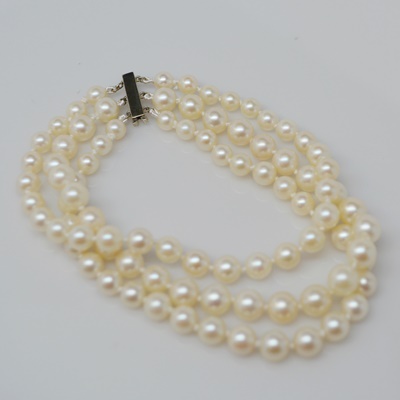Vintage Three Strand Cultured Pearl Bracelet With 14K White Gold Clasp